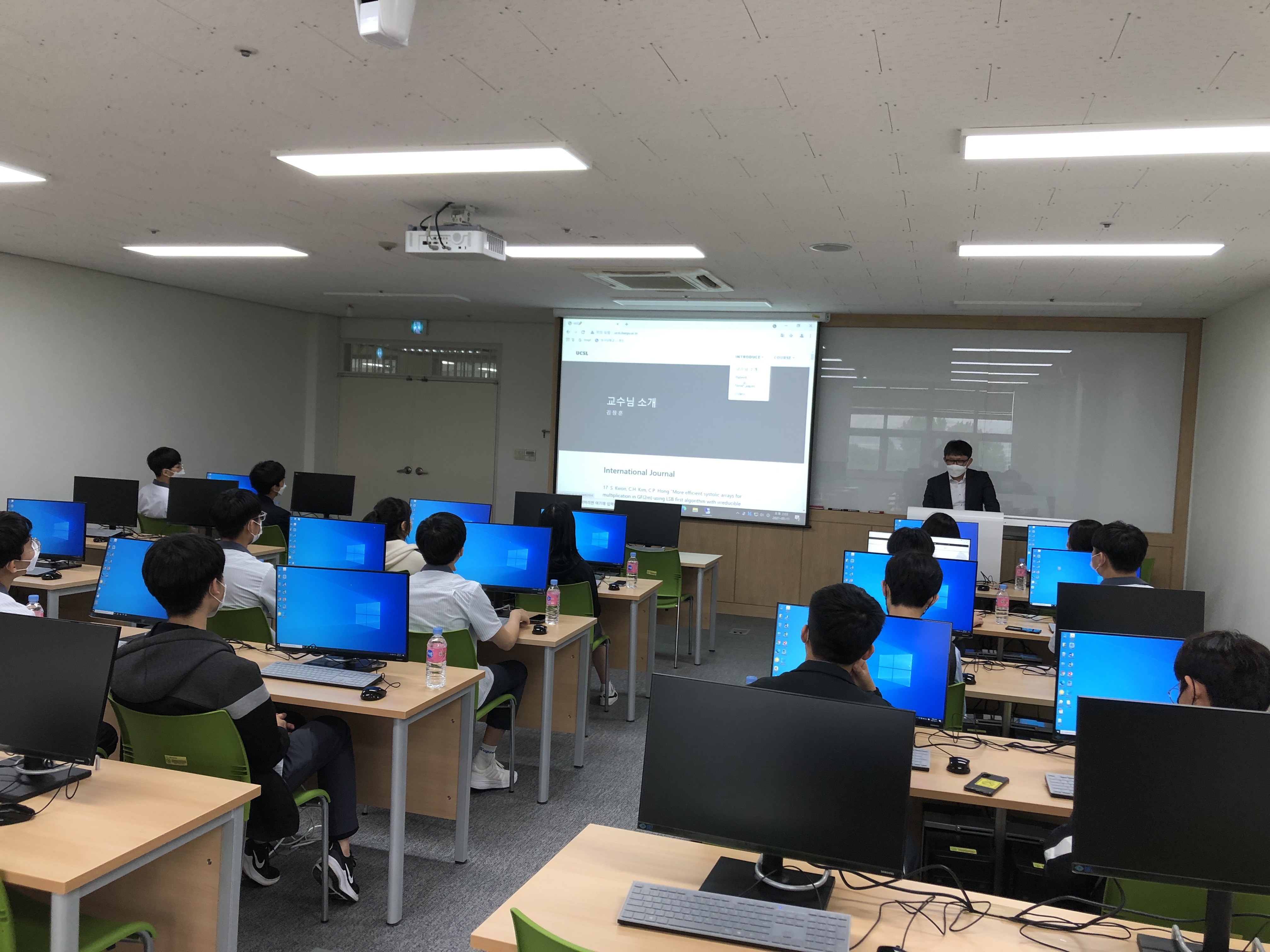 (05/11)  DU캠퍼스진로체험 (영신고)
